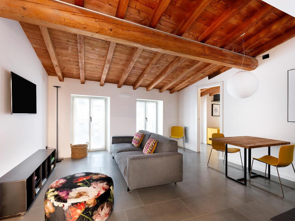 Sg9 City Apartments Брешия Экстерьер фото