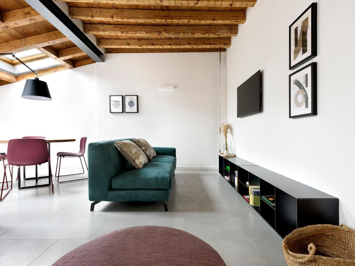Sg9 City Apartments Брешия Экстерьер фото
