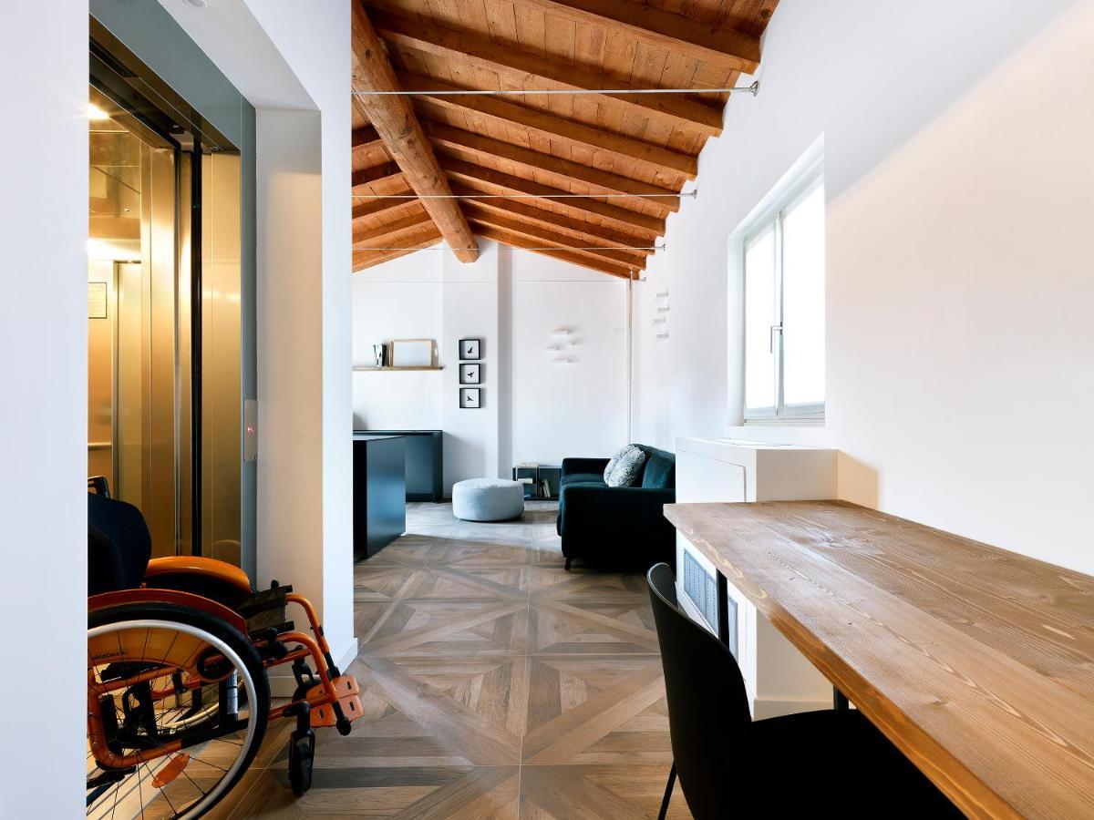 Sg9 City Apartments Брешия Экстерьер фото