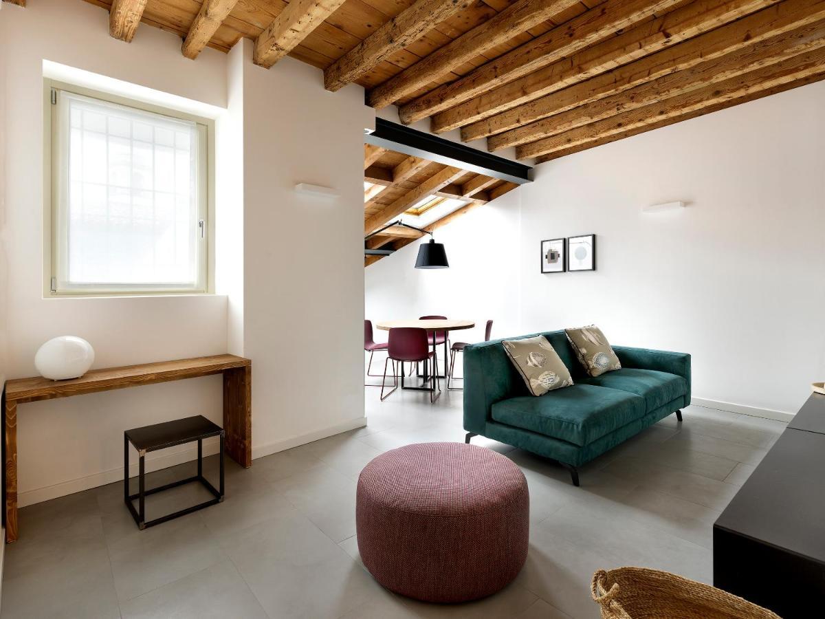 Sg9 City Apartments Брешия Экстерьер фото