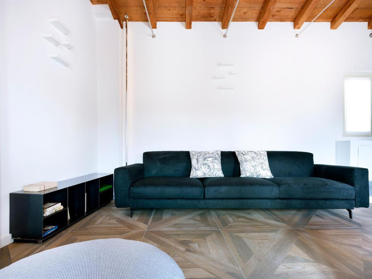 Sg9 City Apartments Брешия Экстерьер фото